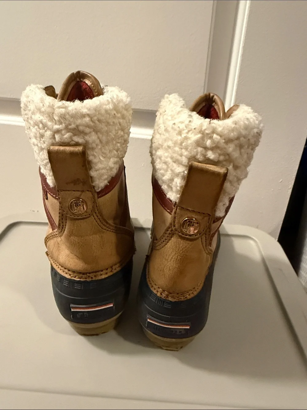Tommy Hilfiger Tan & Navy Sherpa-Lined Duck Boots